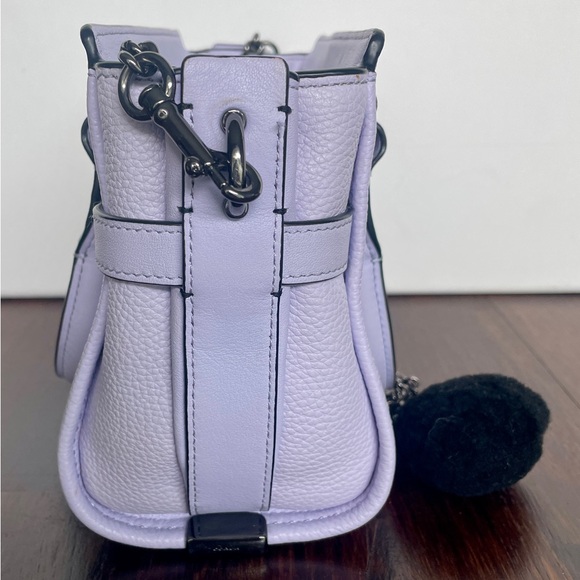 Coach, Collector's Piece-Limited Edition!Ariana Grande, Kitty mini swagger w/COA - Picture 3 of 16